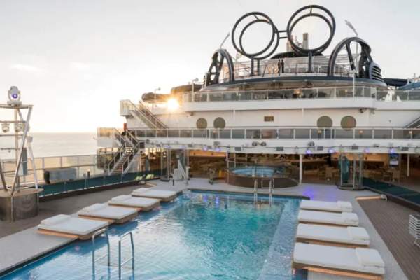Miami_Beach_Pool
